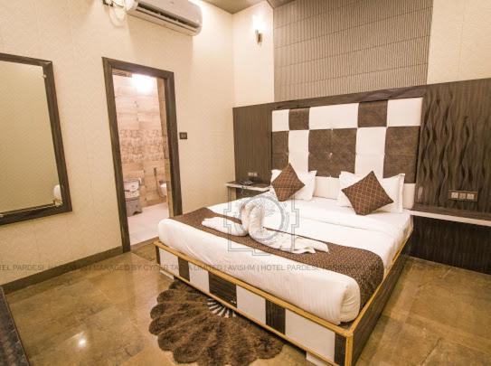 Hotel Pardesi 하리드와르 외부 사진