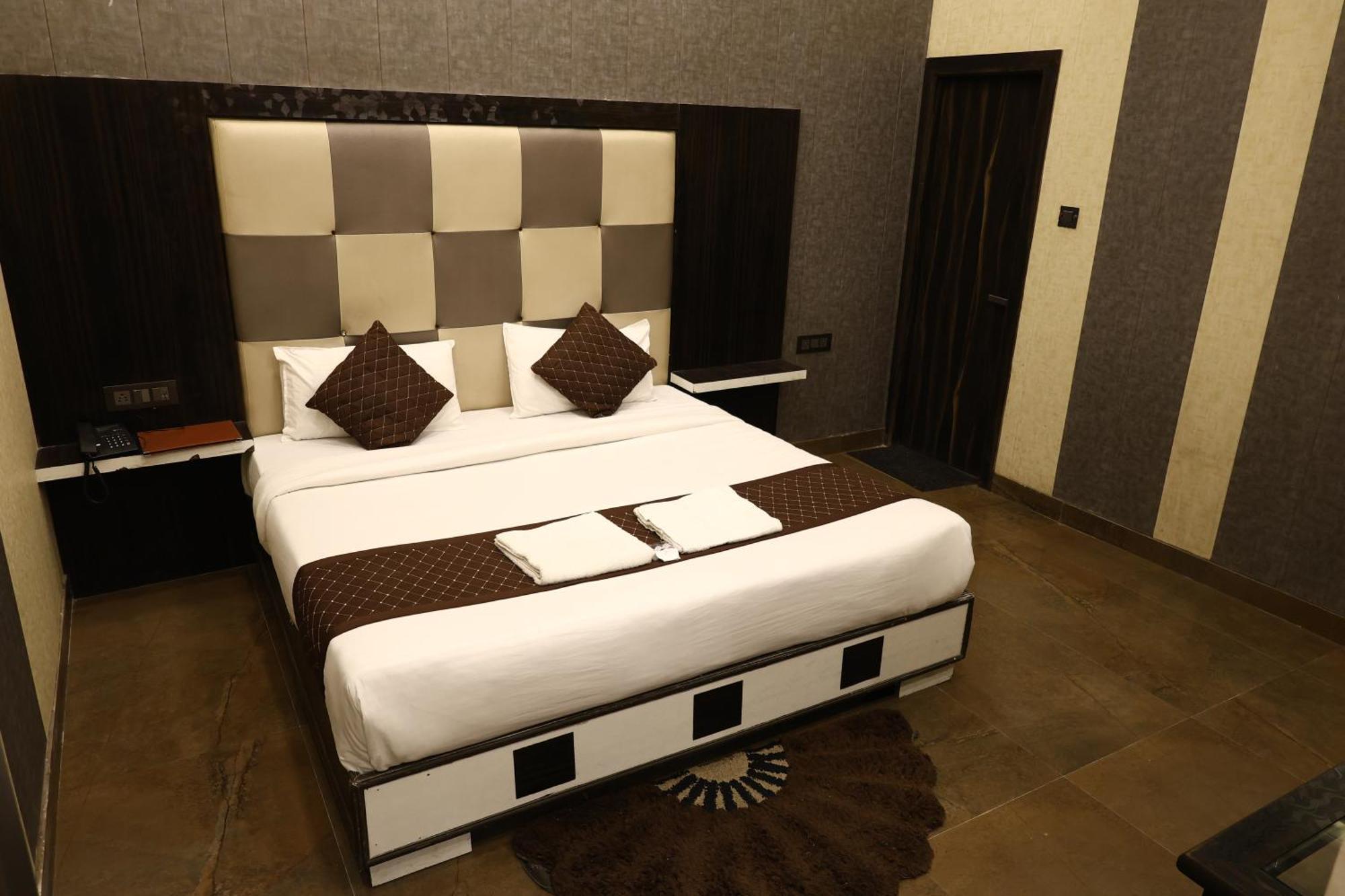 Hotel Pardesi 하리드와르 외부 사진