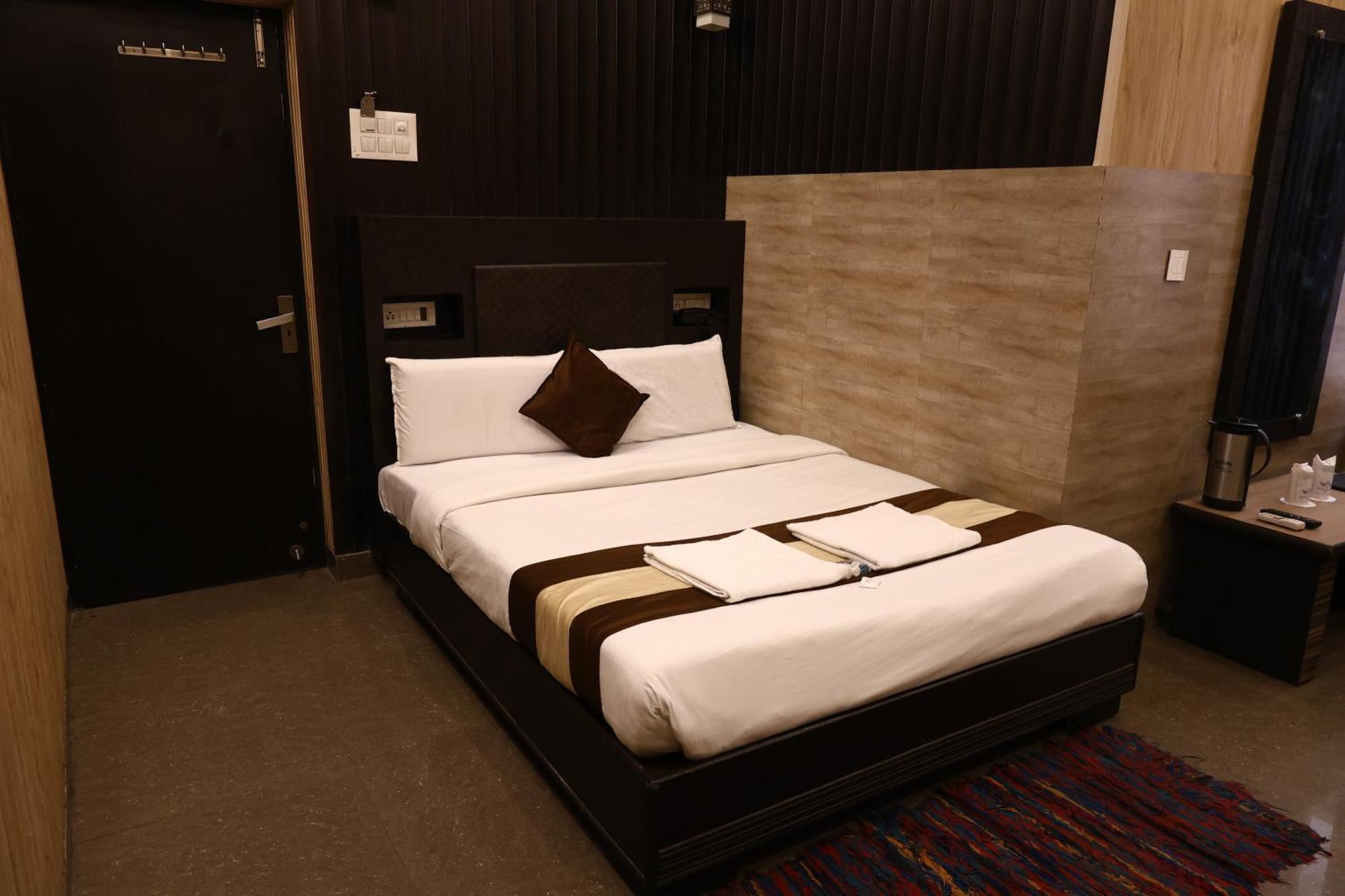 Hotel Pardesi 하리드와르 외부 사진