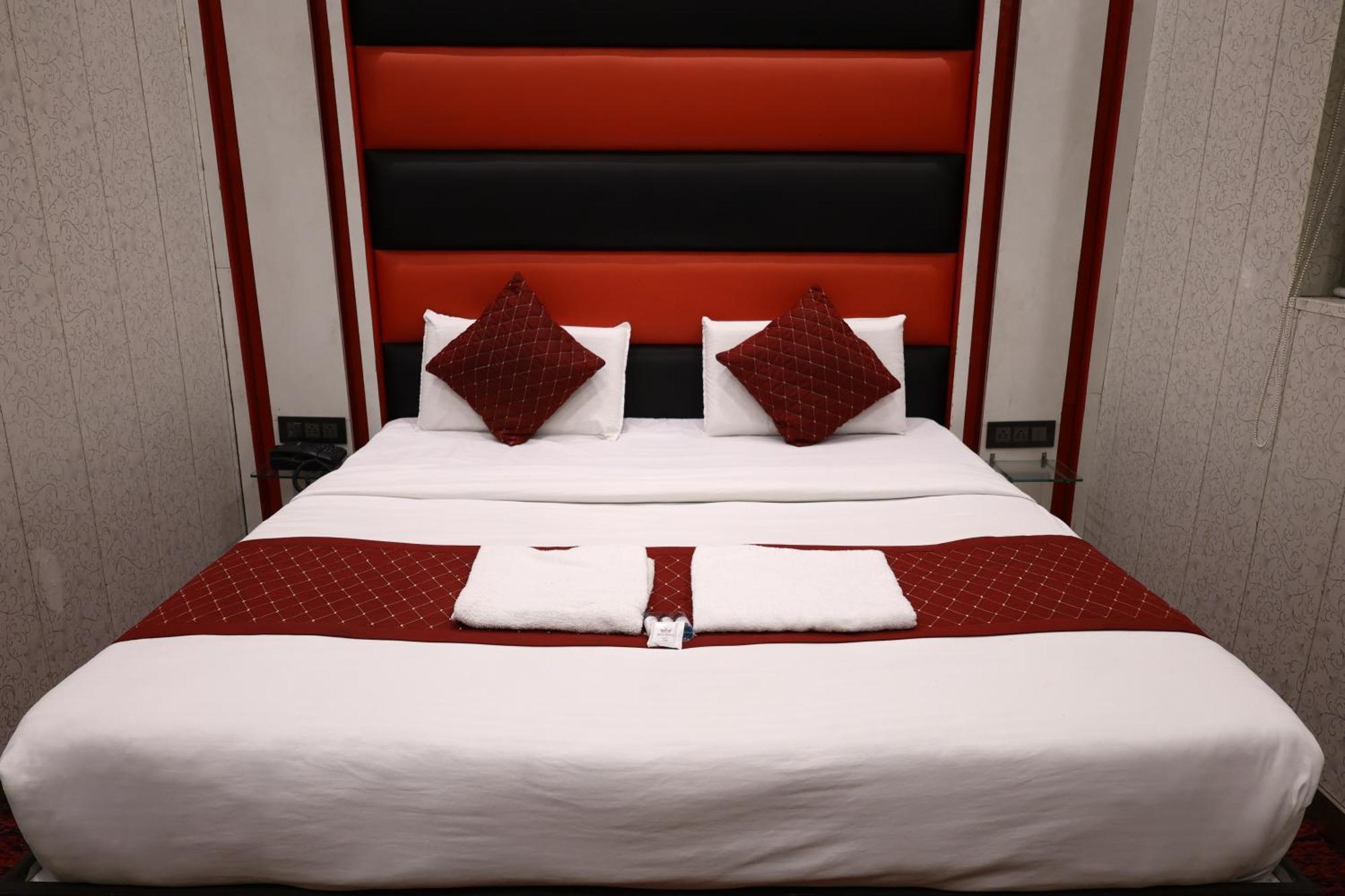 Hotel Pardesi 하리드와르 외부 사진