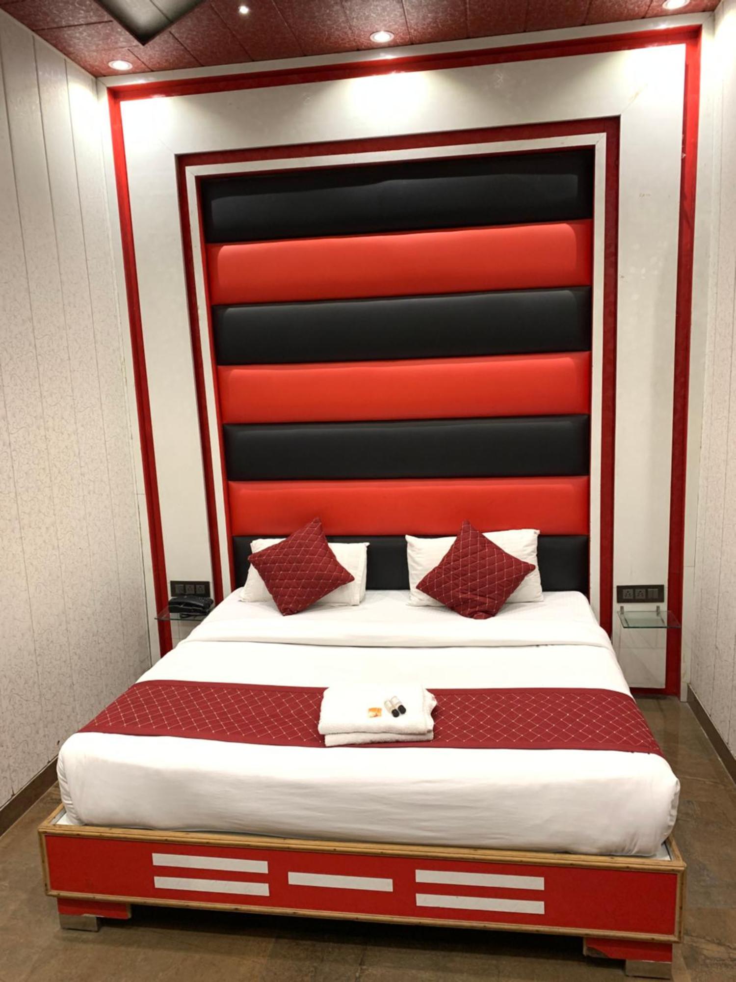 Hotel Pardesi 하리드와르 외부 사진