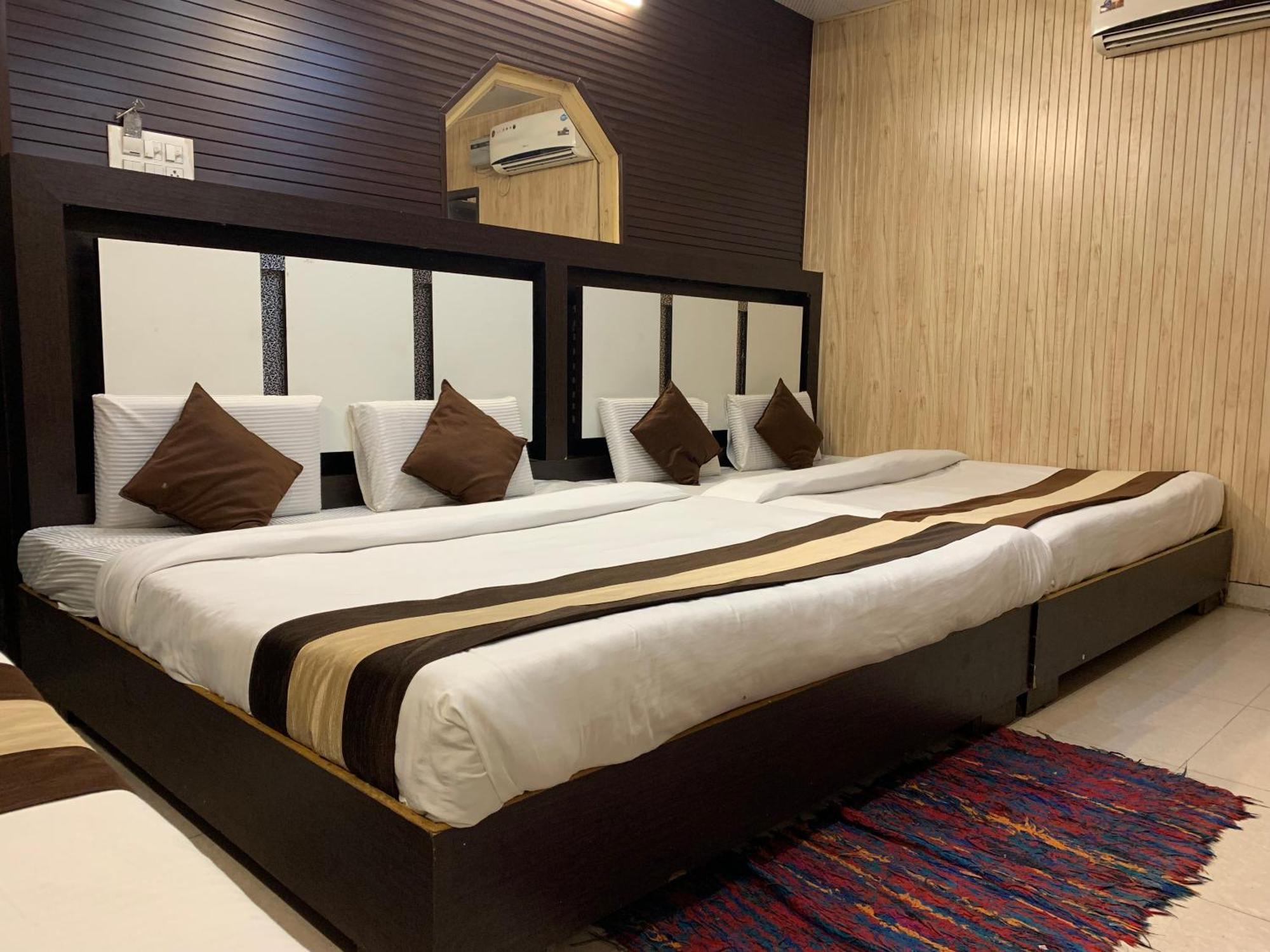 Hotel Pardesi 하리드와르 외부 사진