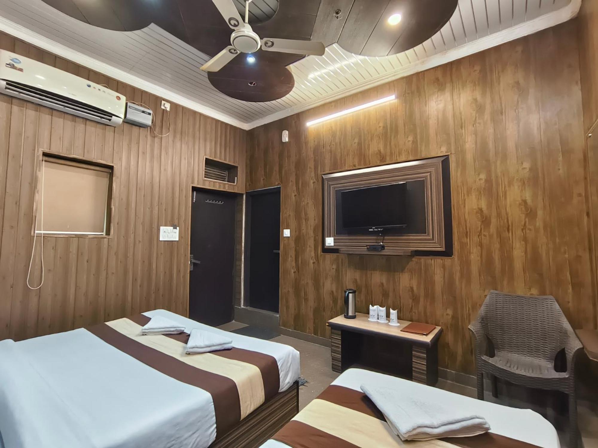 Hotel Pardesi 하리드와르 외부 사진
